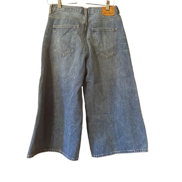 90s Vibes: Aritzia Denim Forum The Edie High Rise Culotte 28/4 - Medium Wash - Picture 5 of 9